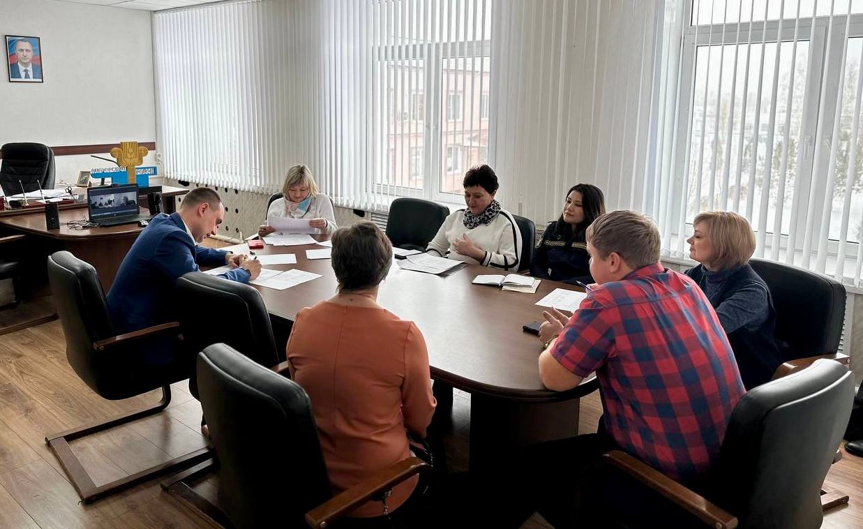 Сегодня состоялось очередное заседание Межведомственной комиссии по легализации трудовых отношений и повышению уровня заработной платы на территории Питерского района.