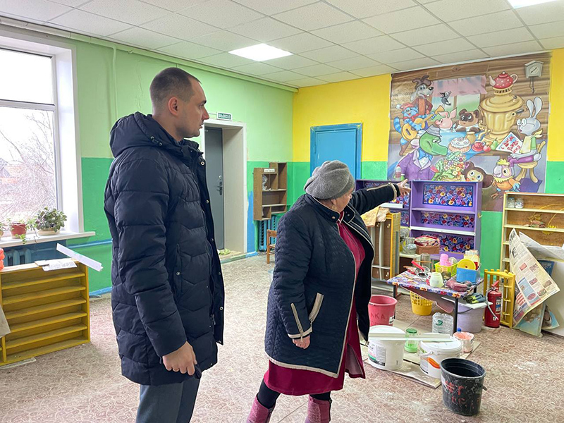 Дмитрий Живайкин проверил ход ремонта детских садов в рамках региональной программы ремонта образовательных учреждений «100 школ и 100 детских садов».