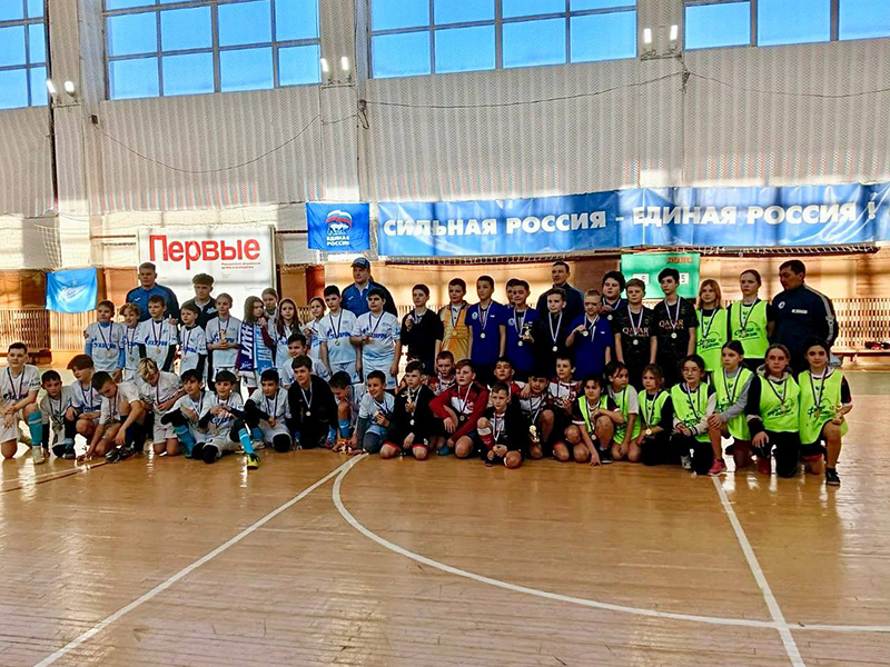 В минувшие выходные в детско-юношеской спортивной школе села Питерка состоялся турнир по мини-футболу.
