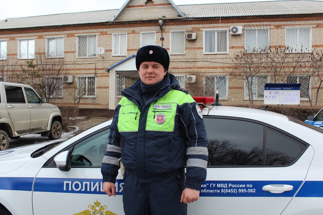 За каждым безопасным днём в Питерском районе стоит труд наших правоохранителей, их мужество и самоотдача.