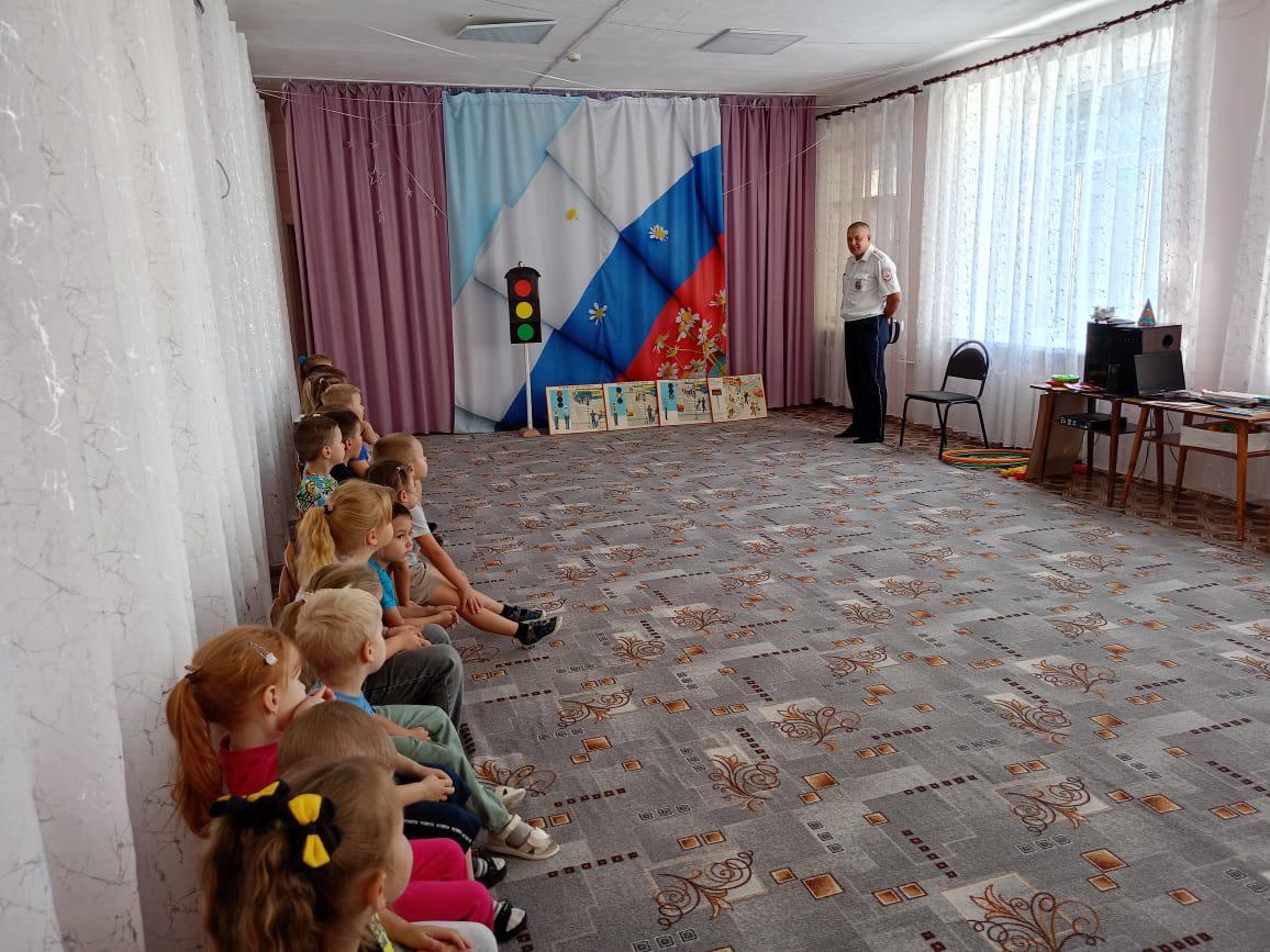 Профилактика детского дорожно-транспортного травматизма с воспитанниками детского сада «Теремок».