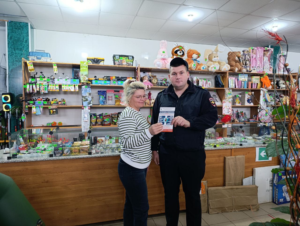 Сотрудники полиции ОП №2 в составе МО МВД  России «Новоузенский» Саратовской области провели акцию «Стоп! Мошенничество!».