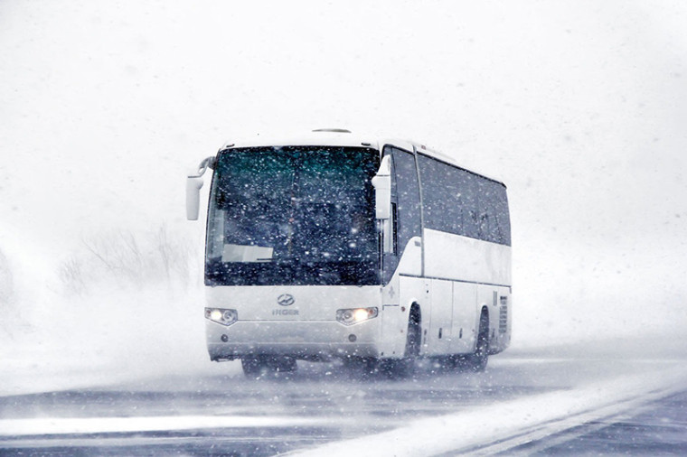Госавтоинспекция проводит оперативно- профилактическое мероприятие «Новогодний автобус».